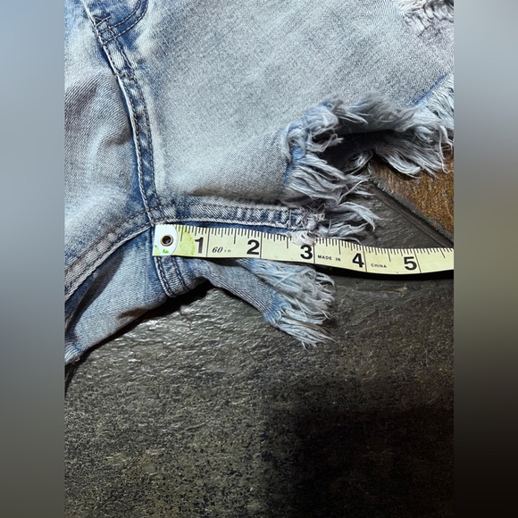 Short shorts.  Worn denim Size Large.  Stretchy.  3” inseam. Preowned. Buttonfly - Picture 2 of 7